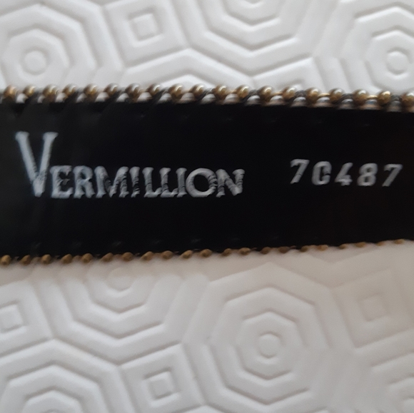 Vintage Vermillon carved leather belt - Picture 4 of 5